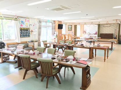 デイサービス/サービス付き高齢者住宅　みらい